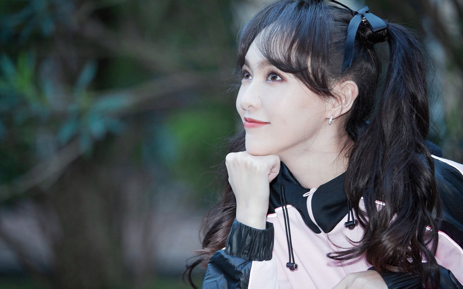 开云体育APP下载-道格拉斯冲线瞬间点燃全场气氛，道格拉斯o2mc