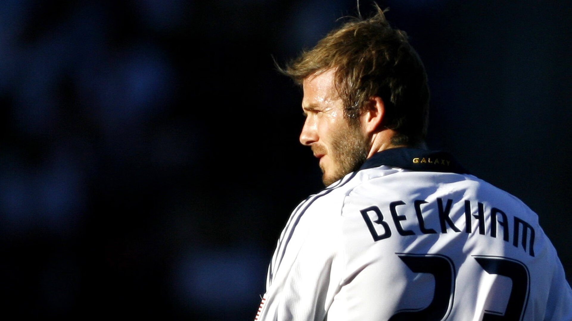 _万人空巷：城市马拉松迎来盛大盛况_，城市马拉松带来的福利已然超越了